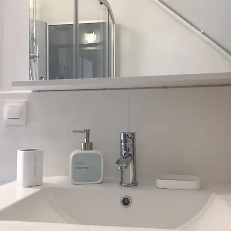 Appt Au Pied De La Cathedrale Avec Parking Gratuit Amiens